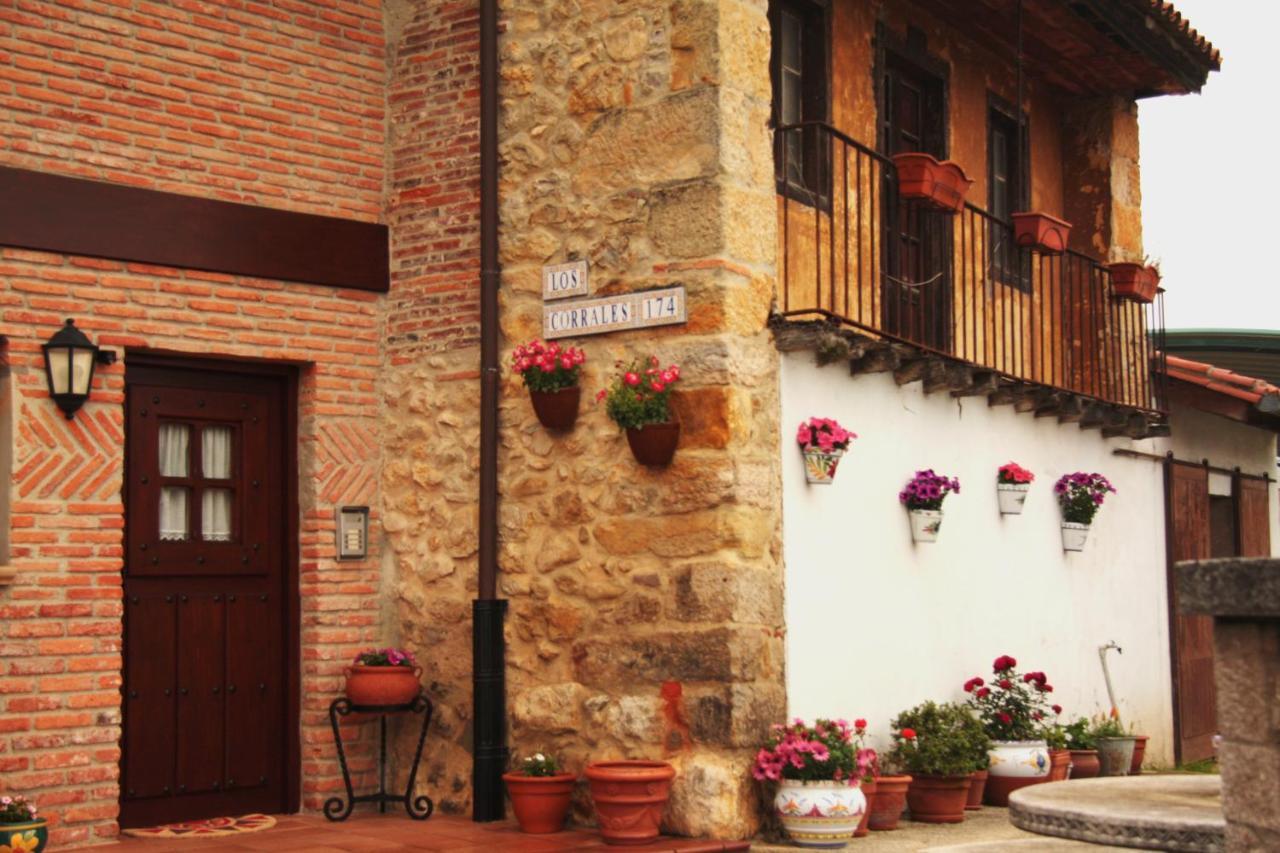 Apartamentos El Cruce de Moratón Cóbreces Exterior foto